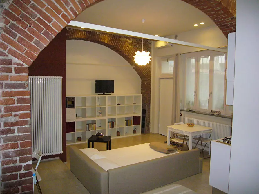 Immagine 3 di Appartamento in affitto  in Via Silvio Pellico a Torino