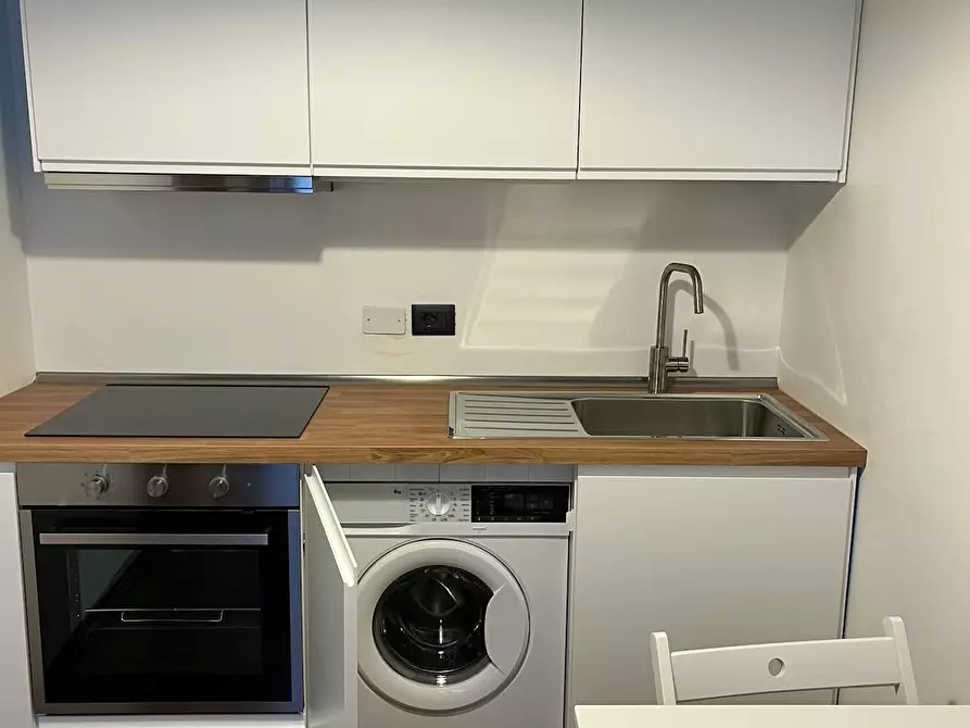 Immagine 9 di Appartamento in affitto  in Via Silvio Pellico a Torino