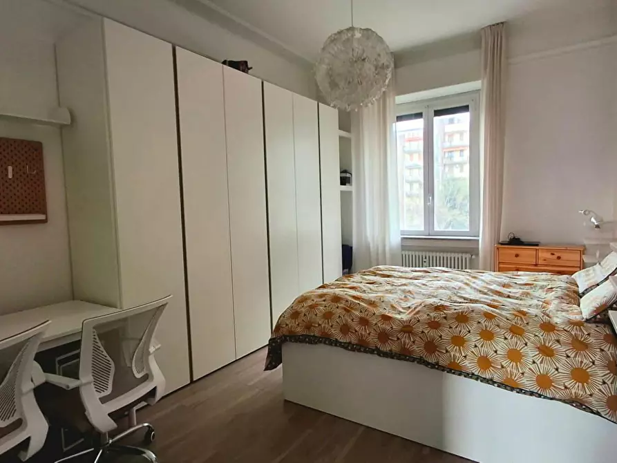 Immagine 1 di Appartamento in affitto  in Via Lorenteggio a Milano