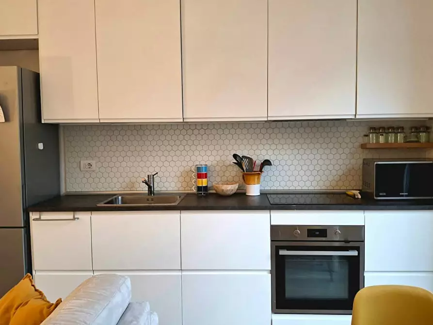 Immagine 4 di Appartamento in affitto  in Via Lorenteggio a Milano