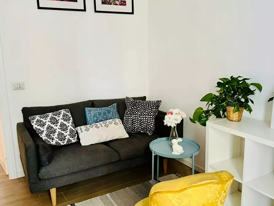 Immagine 9 di Camera in affitto  in Via Illirico a Milano