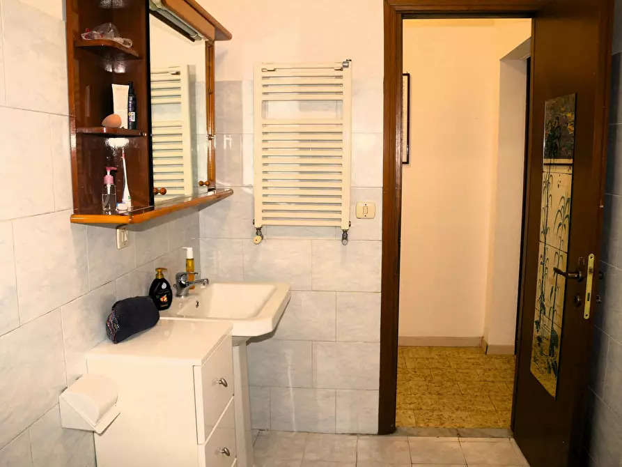 Immagine 9 di Camera in affitto  in Via Giuseppe de Robertis a Roma