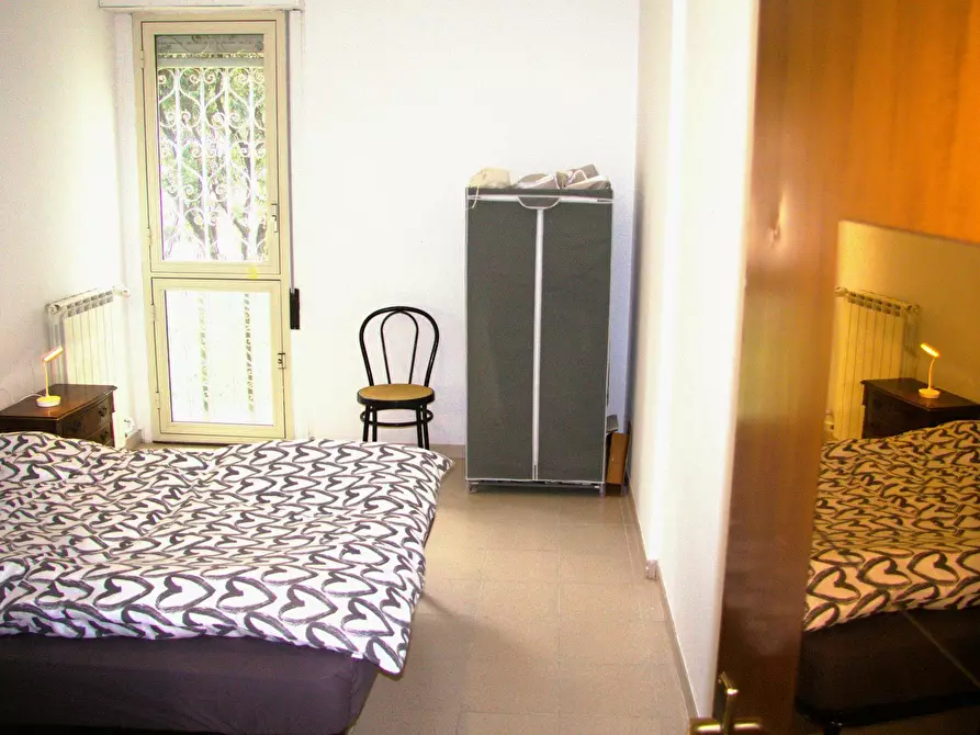 Immagine 5 di Camera in affitto  in Via Giuseppe de Robertis a Roma