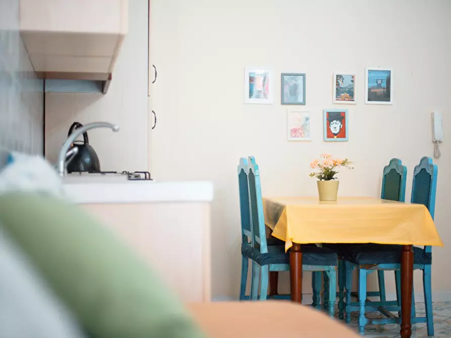 Immagine 1 di Appartamento in affitto  in Via Salvator Rosa a Napoli