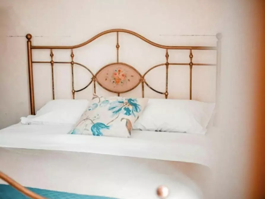 Immagine 9 di Appartamento in affitto  in Via Salvator Rosa a Napoli