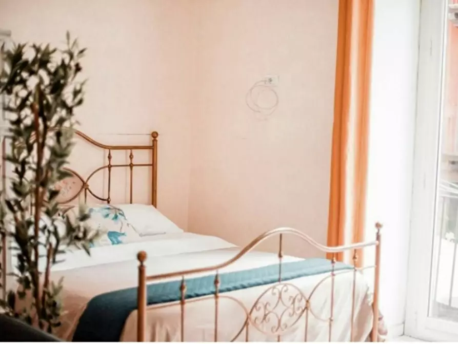 Immagine 8 di Appartamento in affitto  in Via Salvator Rosa a Napoli