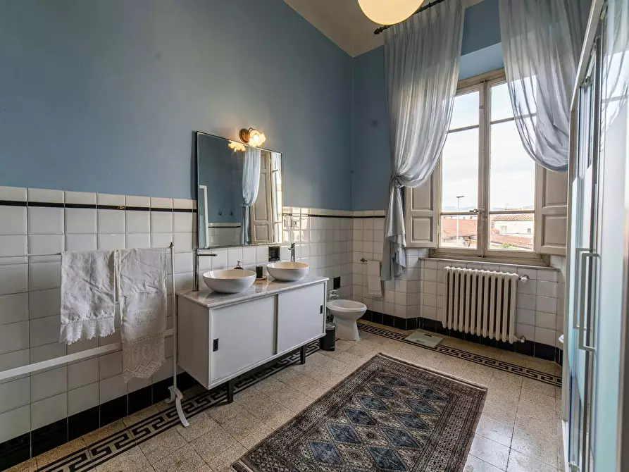 Immagine 5 di Casa indipendente in affitto  in Via Jacopo della Quercia a Lucca