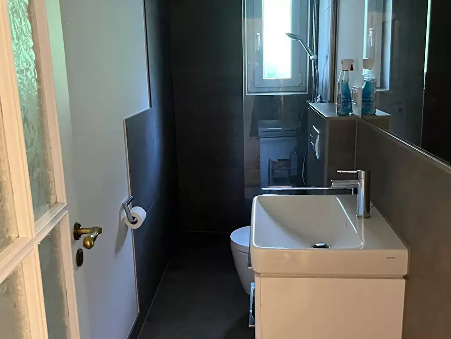 Immagine 9 di Appartamento in affitto  in Sybelstraße a Düsseldorf