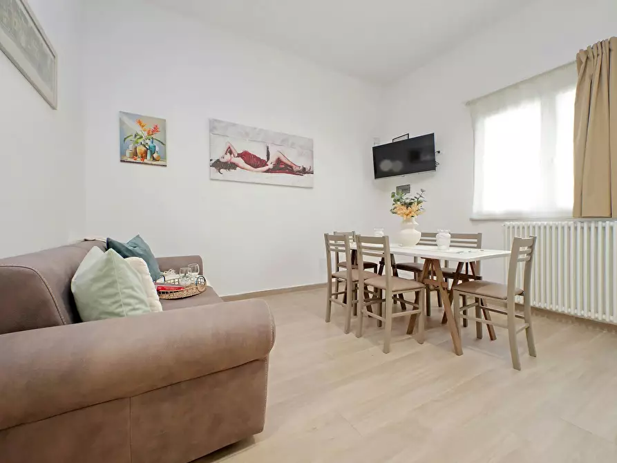 Immagine 1 di Appartamento in affitto  in Via Cardinal Lambruschini a Fiumicino