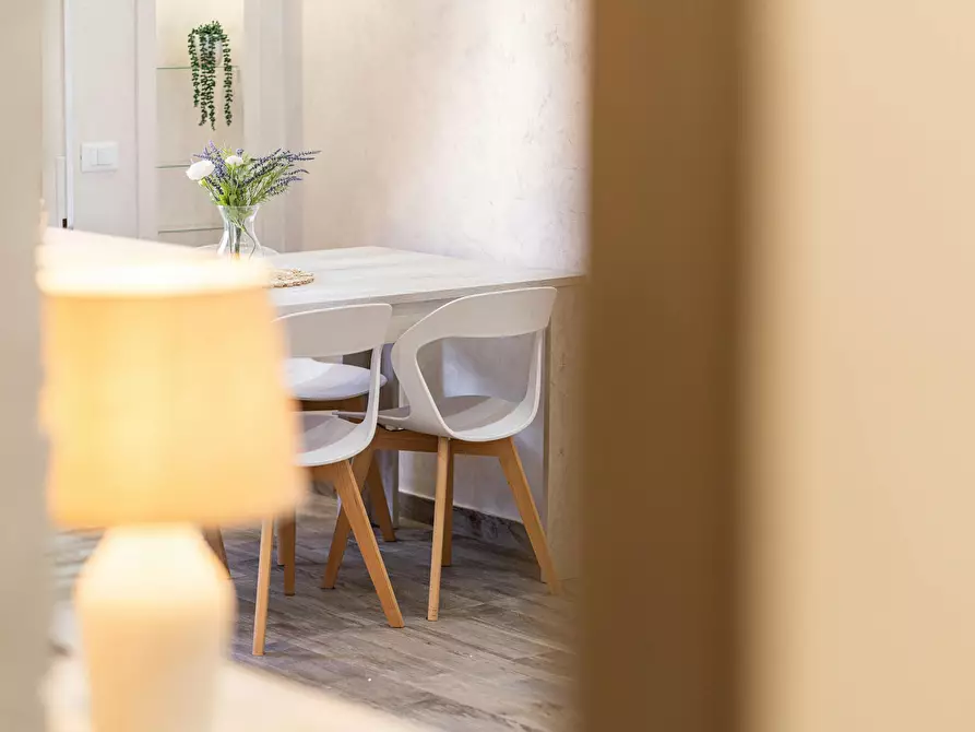 Immagine 10 di Appartamento in affitto  in Via delle Baleniere a Roma