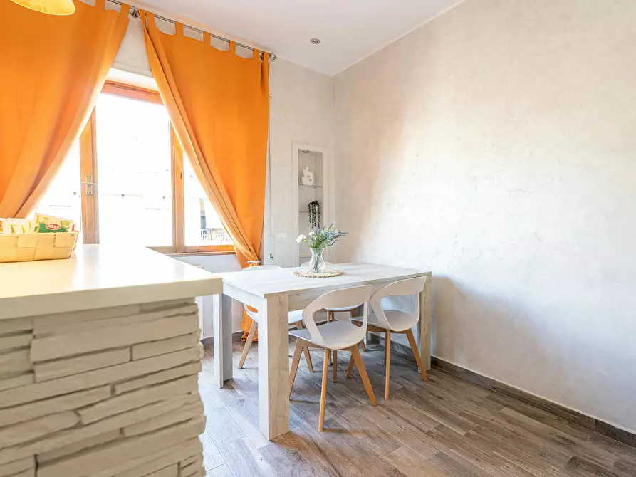 Immagine 8 di Appartamento in affitto  in Via delle Baleniere a Roma