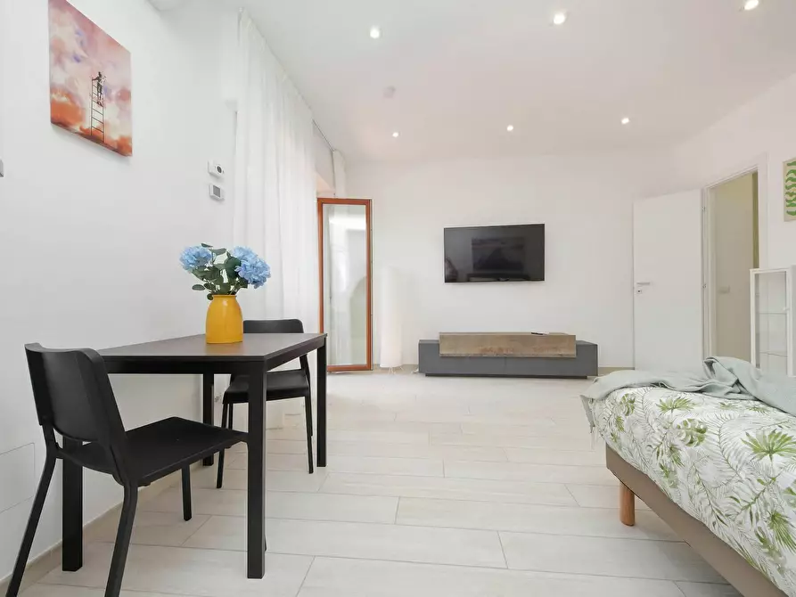 Immagine 5 di Appartamento in affitto  in Viale Ammiraglio del Bono a Roma