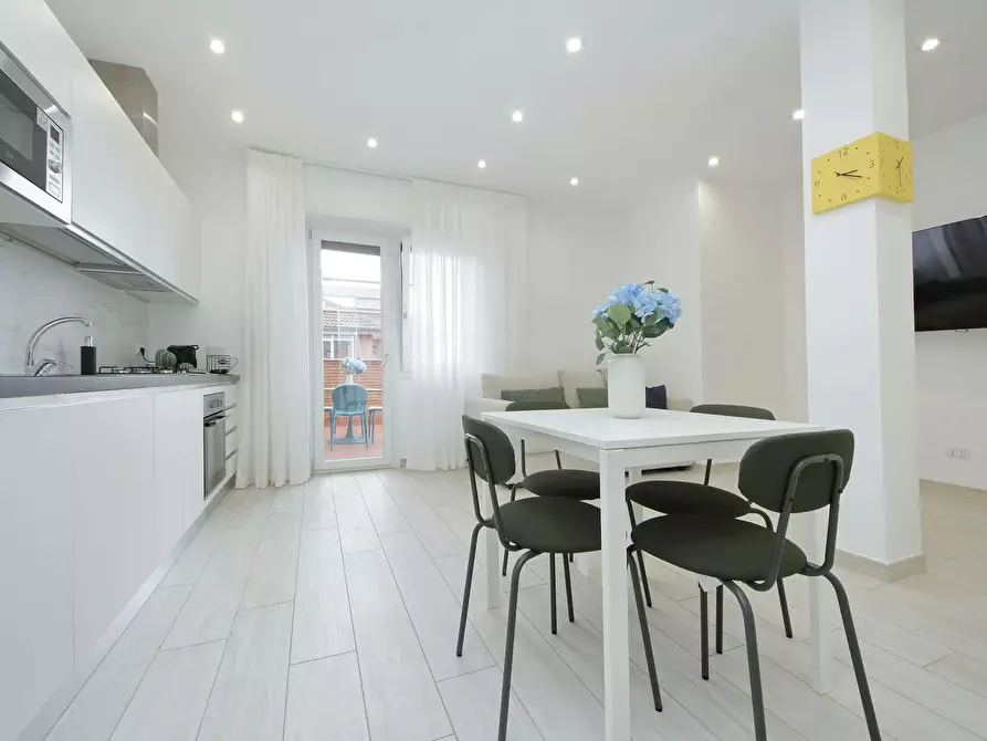 Immagine 2 di Appartamento in affitto  in Viale Ammiraglio del Bono a Roma