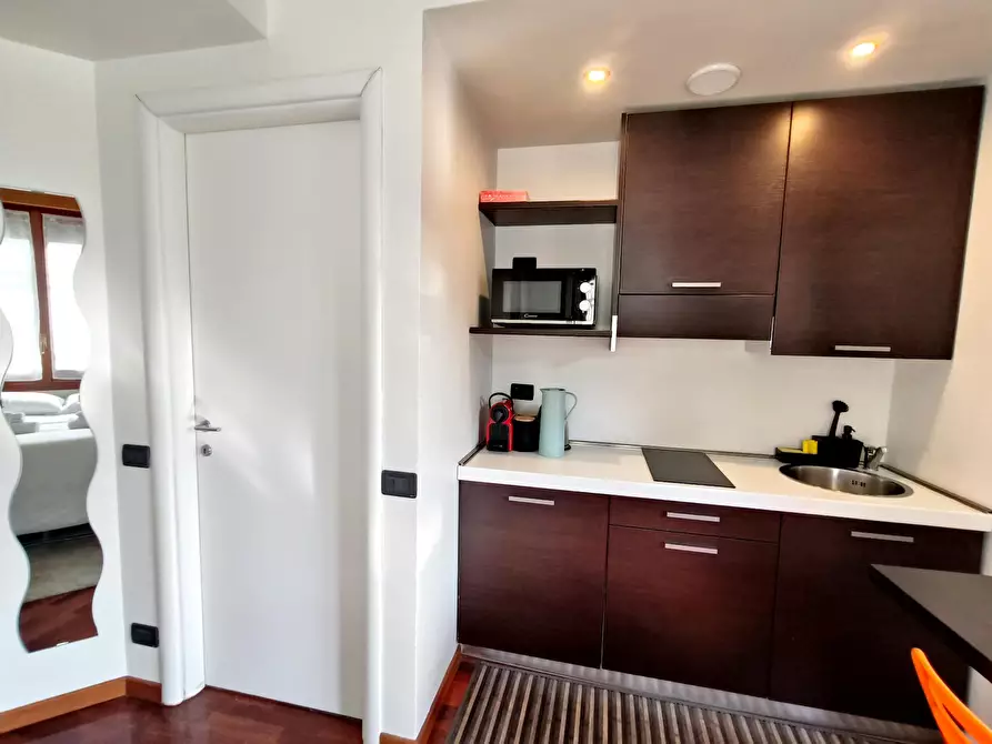 Immagine 6 di Appartamento in affitto  in Via Garofalo a Milano