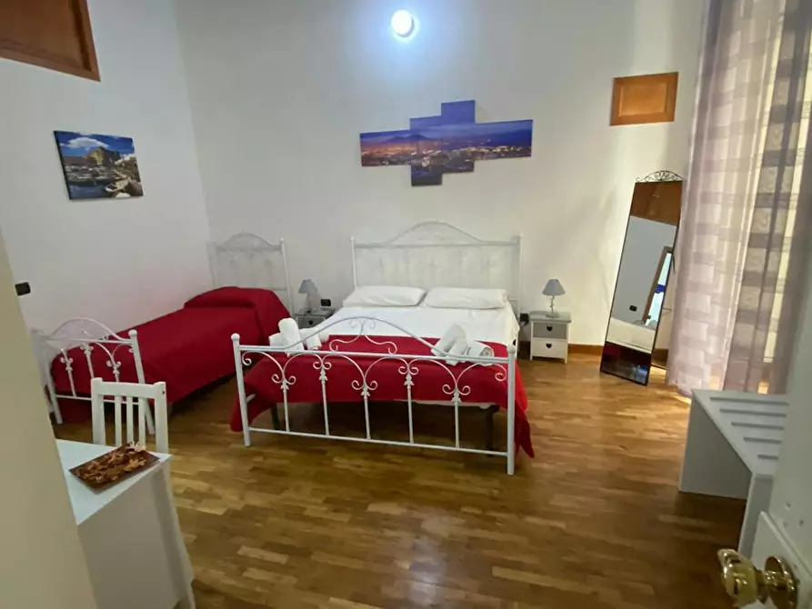 Immagine 1 di Appartamento in affitto  in Via dei Tribunali a Napoli