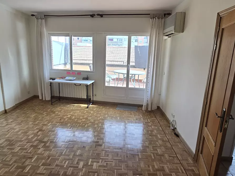 Immagine 8 di Camera in affitto  in Calle de Vázquez de Mella a Madrid