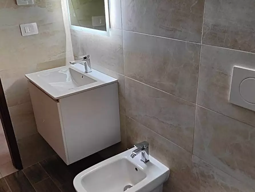 Immagine 7 di Appartamento in affitto  in Corso Vittorio Alfieri a Asti