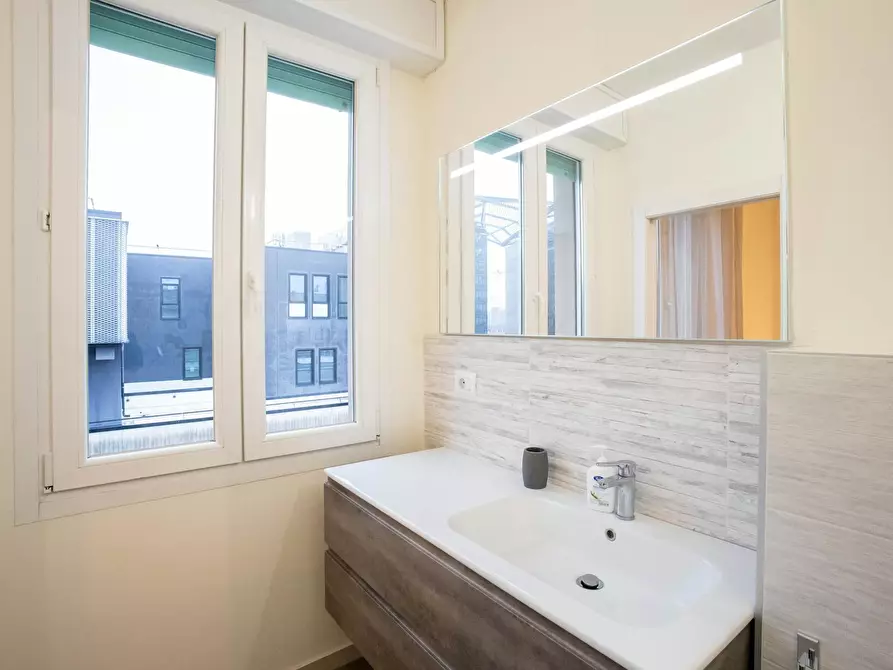 Immagine 4 di Appartamento in affitto  in Via Alessandro Tiarini a Bologna