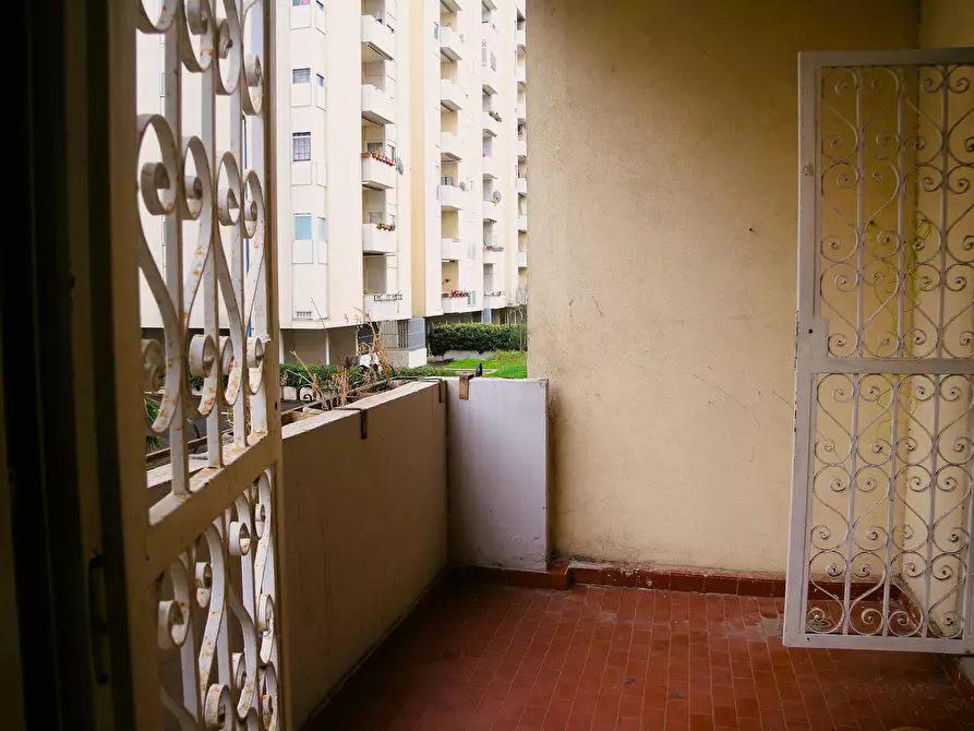 Immagine 3 di Camera in affitto  in Via Giuseppe de Robertis a Roma