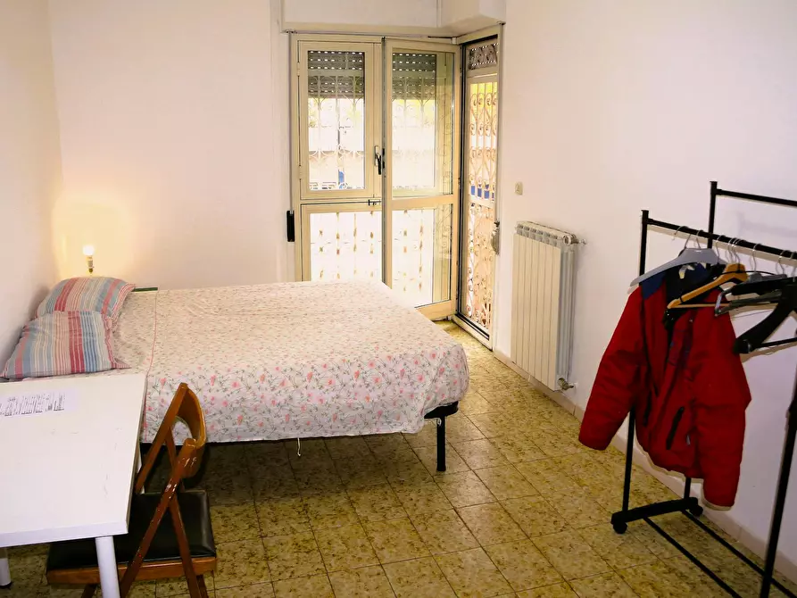 Immagine 8 di Camera in affitto  in Via Giuseppe de Robertis a Roma