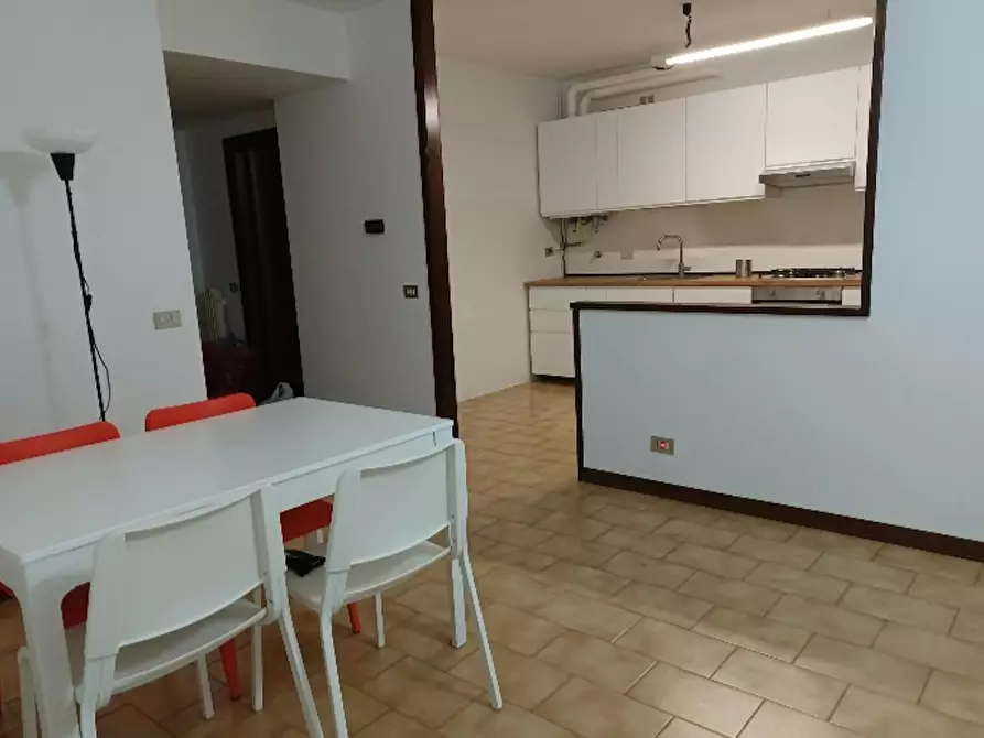 Immagine 10 di Camera in affitto  in Via 11 Febbraio a Vimodrone