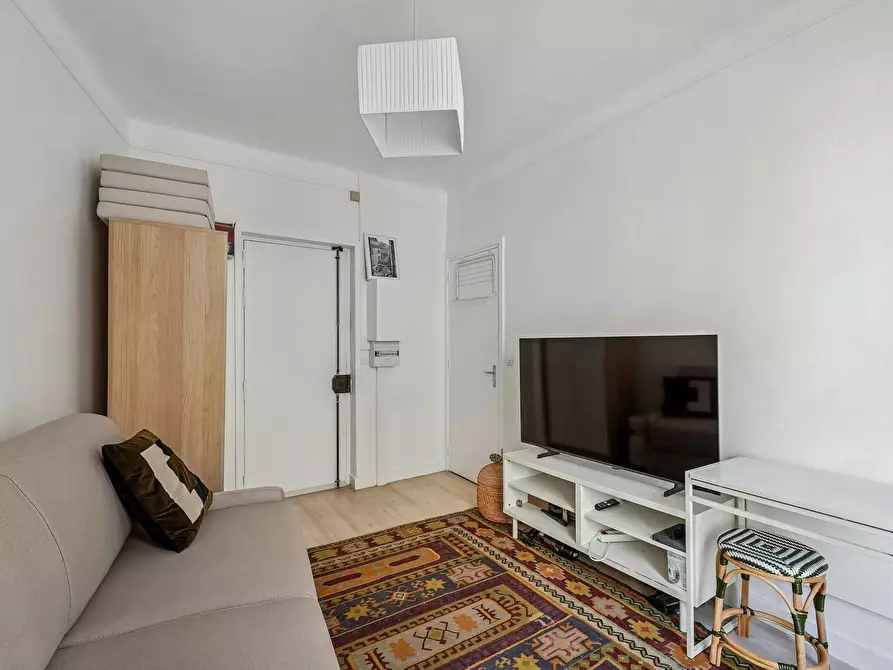 Immagine 4 di Appartamento in affitto  in Rue Pierre Semard a Paris
