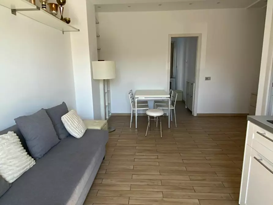 Immagine 6 di Appartamento in affitto  in Viale Cassala a Milano
