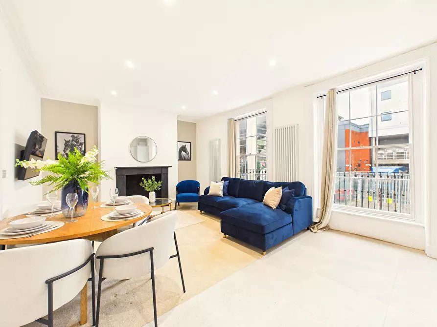 Immagine 2 di Appartamento in affitto  in Henrietta Street a Cheltenham