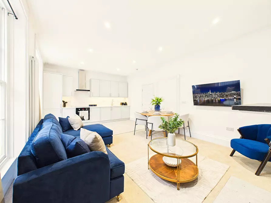 Immagine 4 di Appartamento in affitto  in Henrietta Street a Cheltenham