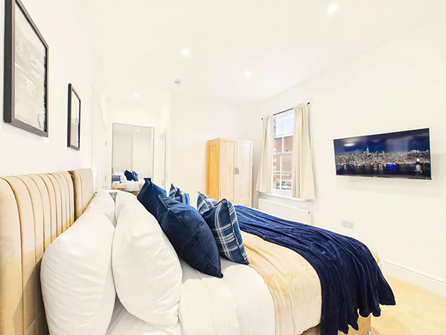 Immagine 10 di Appartamento in affitto  in Henrietta Street a Cheltenham