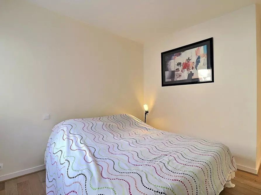 Immagine 8 di Appartamento in affitto  in Rue des Marronniers a Paris 16