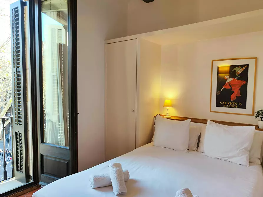 Immagine 4 di Appartamento in affitto  in La Rambla a Barcelona