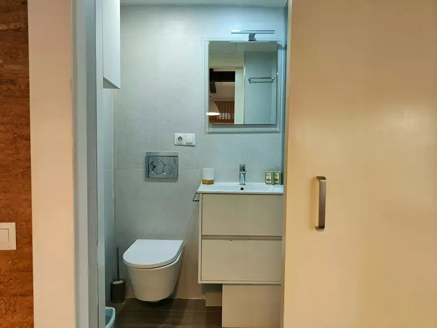 Immagine 9 di Appartamento in affitto  in Carrer dels Agullers a Barcelona