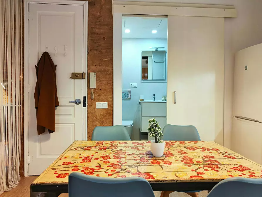 Immagine 8 di Appartamento in affitto  in Carrer dels Agullers a Barcelona