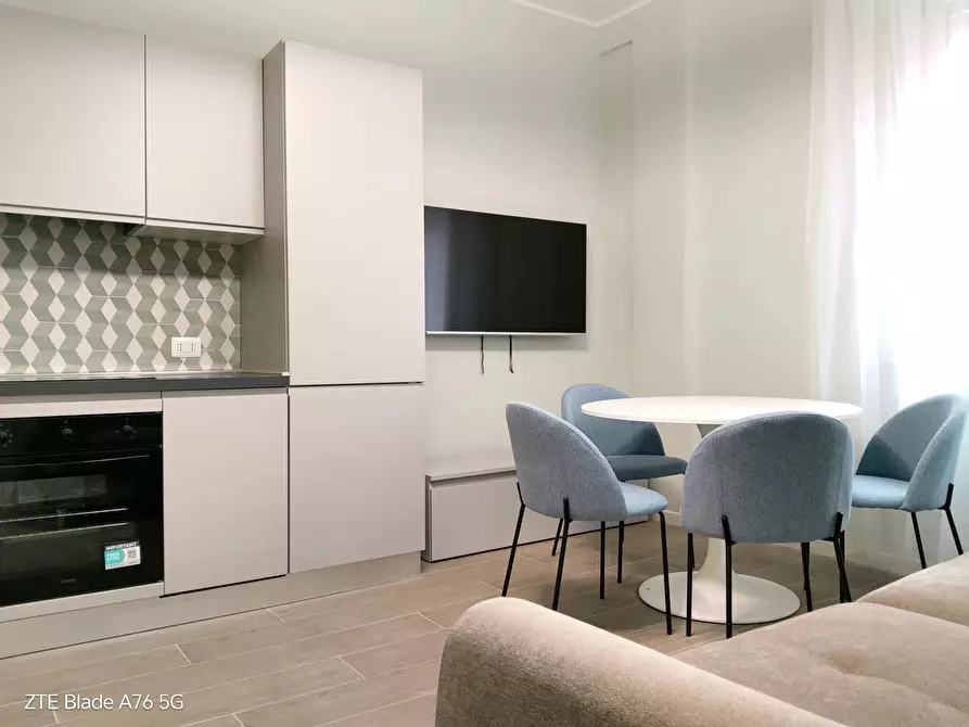 Immagine 5 di Appartamento in affitto  in Via Angelo Inganni a Milano