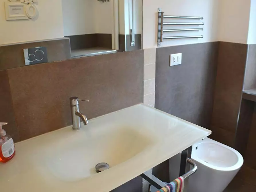 Immagine 4 di Appartamento in affitto  in Via Filadelfia a Torino