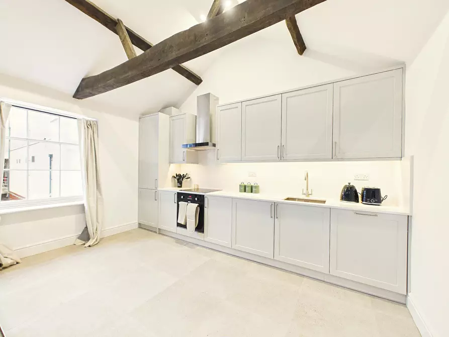 Immagine 6 di Appartamento in affitto  in Henrietta Street a Cheltenham