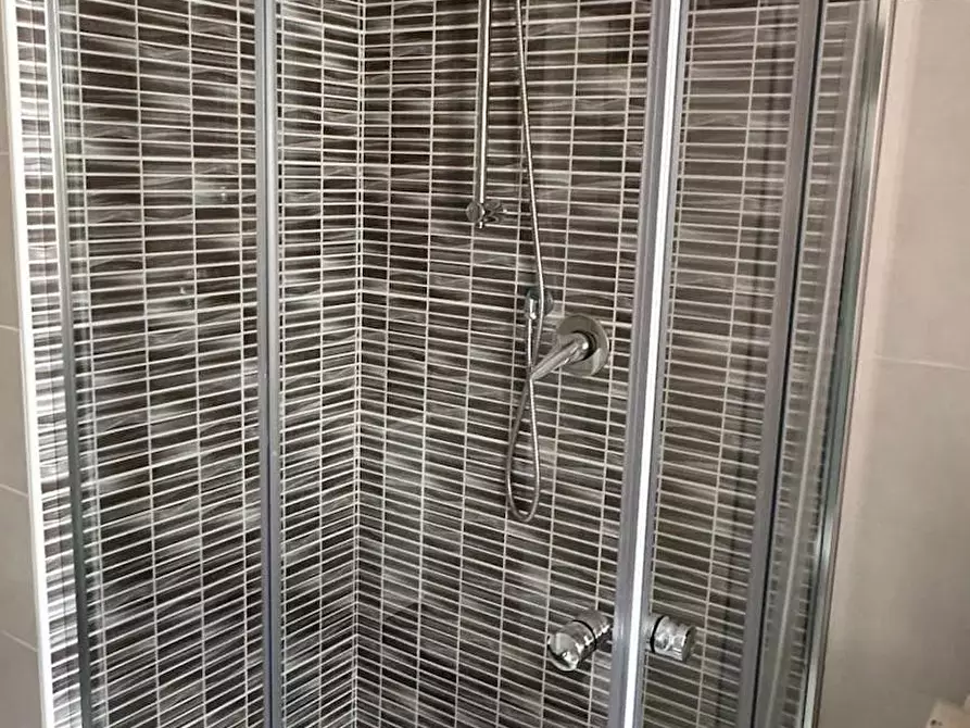 Immagine 10 di Camera in affitto  in Via del Pigneto a Roma