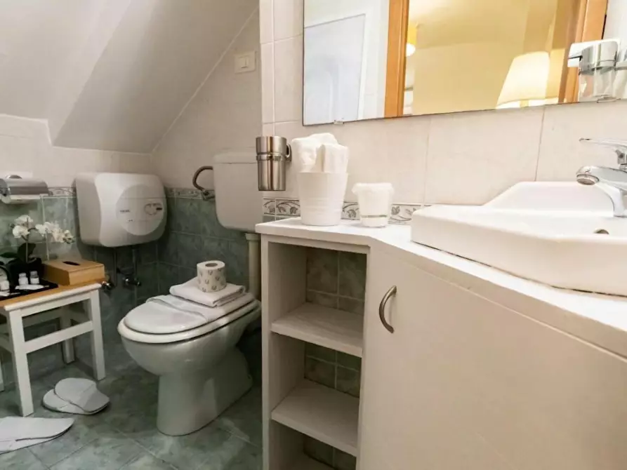 Immagine 9 di Appartamento in affitto  in Viale Giulio Cesare a Roma