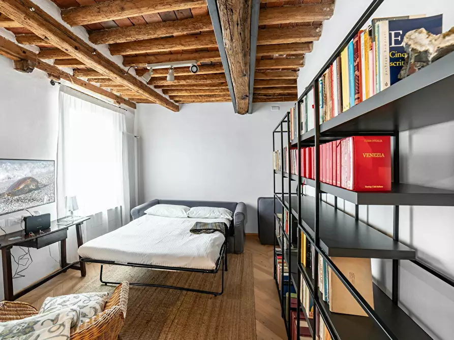 Immagine 1 di Appartamento in affitto  in Via Galli Tassi a Lucca