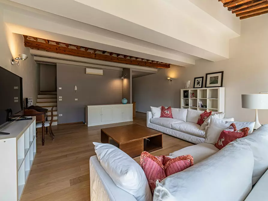 Immagine 2 di Appartamento in affitto  in Via S. Nicolao a Lucca