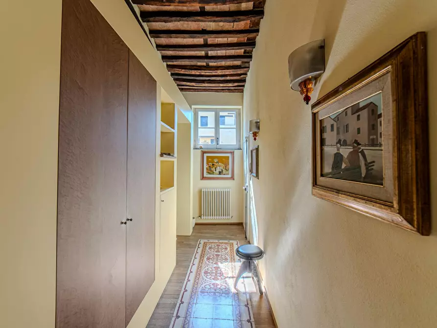 Immagine 6 di Appartamento in affitto  in Via Elisa a Lucca