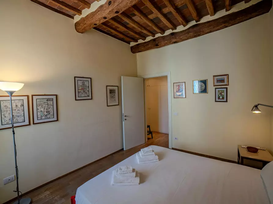 Immagine 8 di Appartamento in affitto  in Via Elisa a Lucca