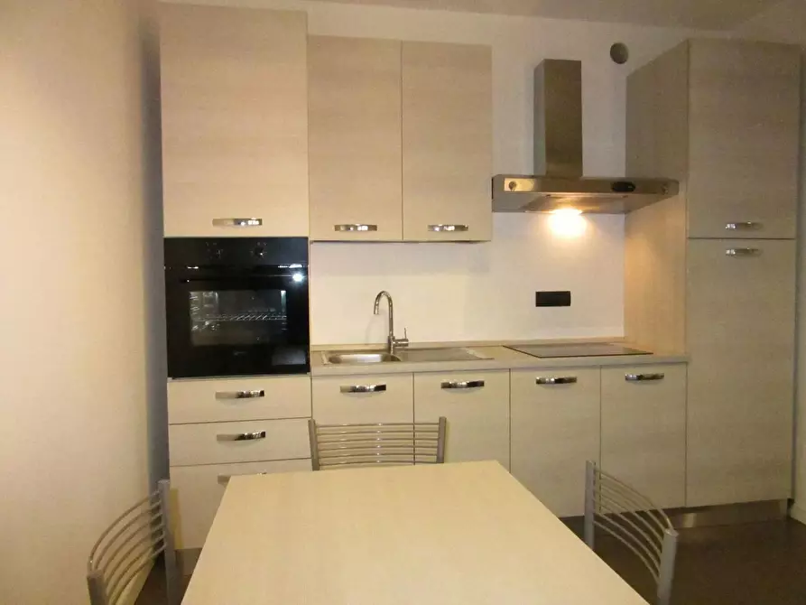 Immagine 3 di Appartamento in affitto  in Via Enrico Cosenz a Milano
