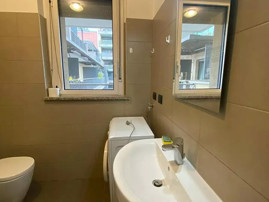 Immagine 10 di Appartamento in affitto  in Via Enrico Cosenz a Milano