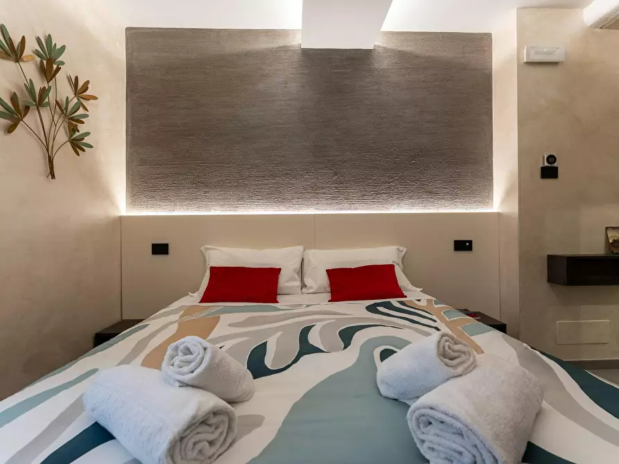 Immagine 1 di Camera in affitto  in Via Faenza a Firenze