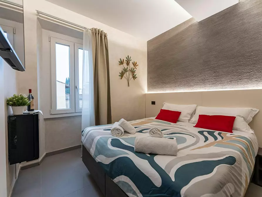 Immagine 8 di Camera in affitto  in Via Faenza a Firenze