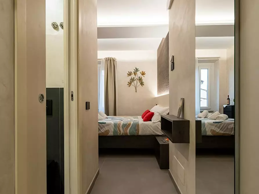 Immagine 10 di Camera in affitto  in Via Faenza a Firenze