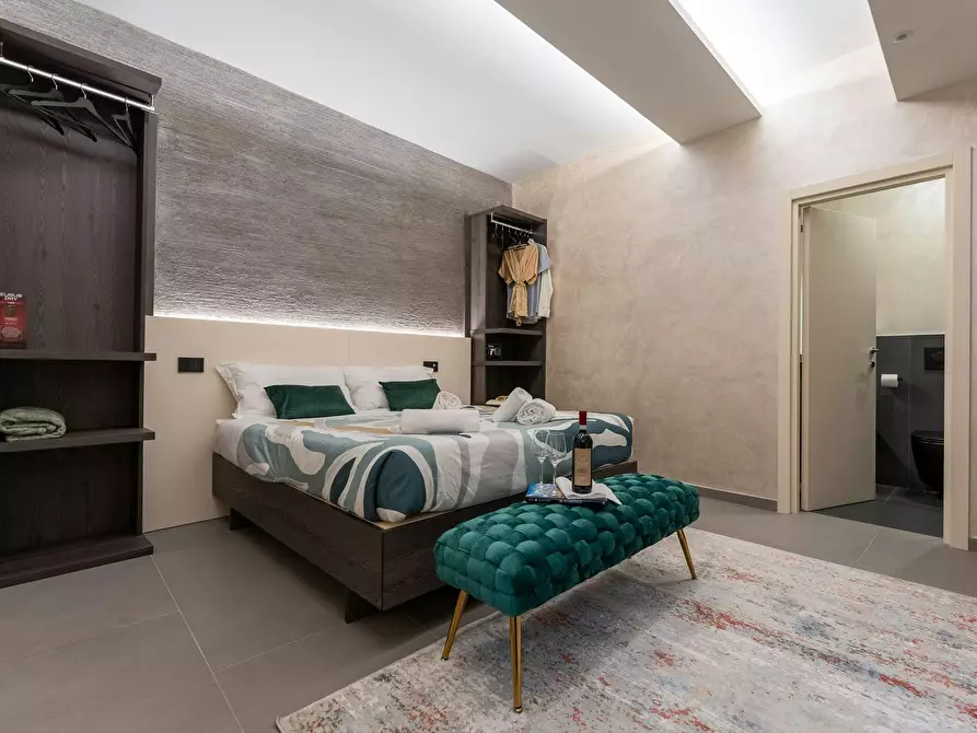 Immagine 6 di Camera in affitto  in Via Faenza a Firenze