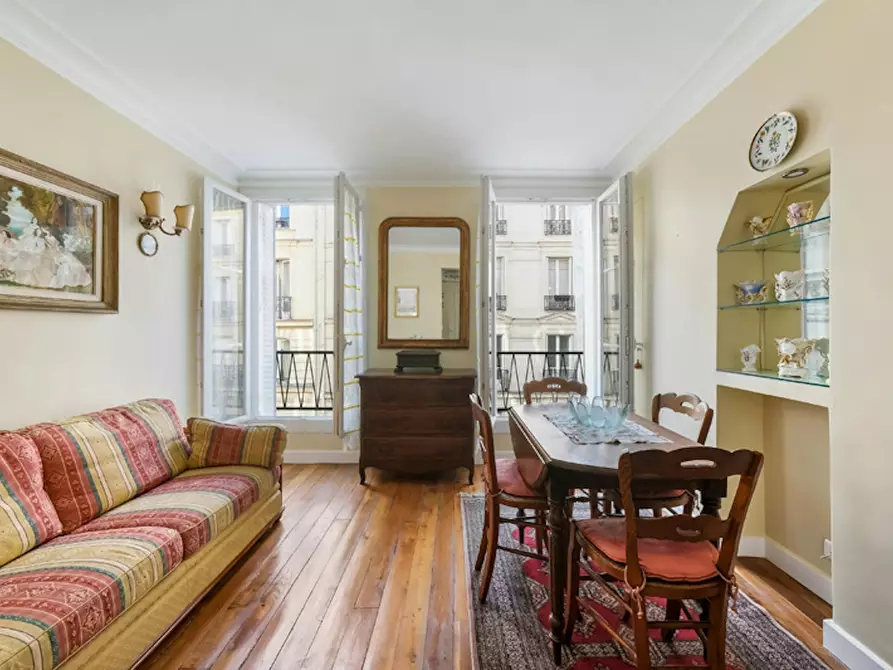 Immagine 1 di Appartamento in affitto  in Rue du Sommerard a Paris 05